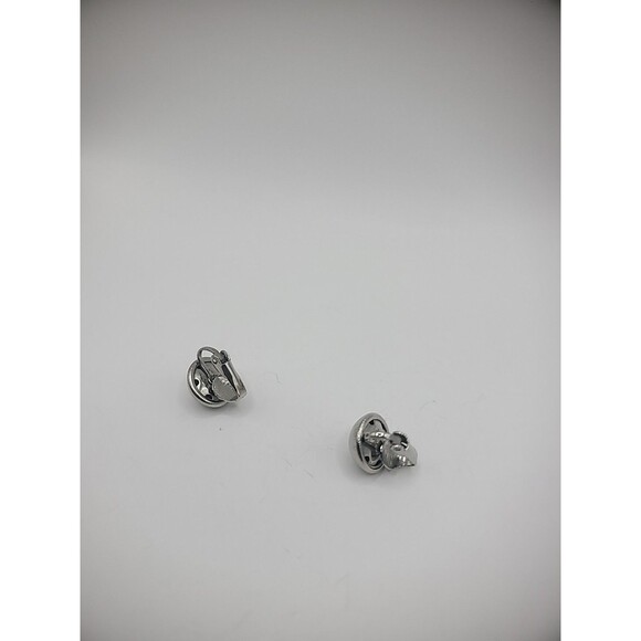 Vintage Earrings Clip On Silver Tone Round Textured Jewelry Costume - Picture 15 of 16